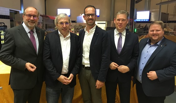 Unser Foto zeigt v. l.n.r. den CDU-Bundestagskandidaten Hans-Jürgen Thies, Klaus Kaiser, Ansgar Mertens, Jörg Blöming MdL und Heinrich Frieling MdL.