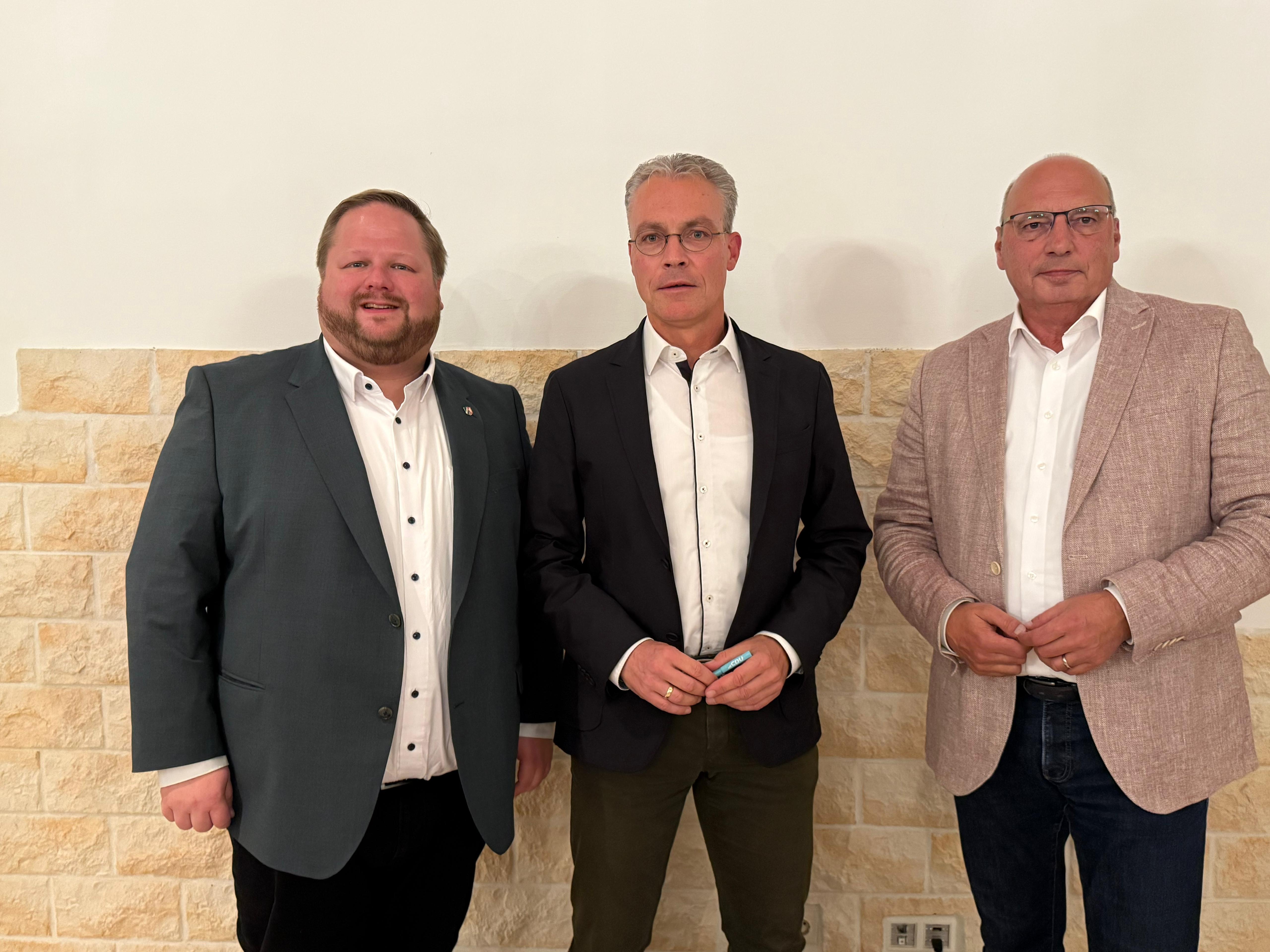 Unser Foto v.l.n.r.: Heinrich Frieling, Olaf Reen, Guido Niermann 