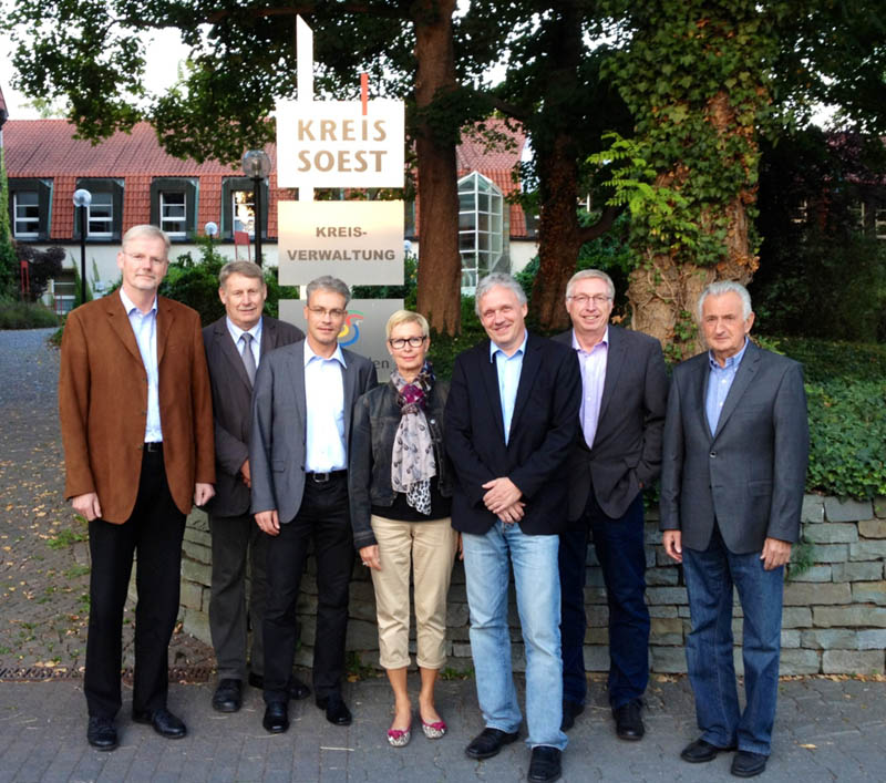 Unser Foto zeigt v.l.n.r.: Gregor Dolle (CDU), Wilhelm Reibnecke (FDF), Olaf Reen (CDU), Monika Korn (FDP), Ulrich Häken (CDU), Xaver Frede (FDP) und Werner Hüsten (CDU).
